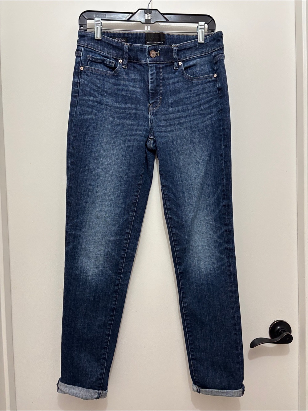 White House Black Market Dark Blue Girlfriend Mid-Rise Jeans   Sz 4